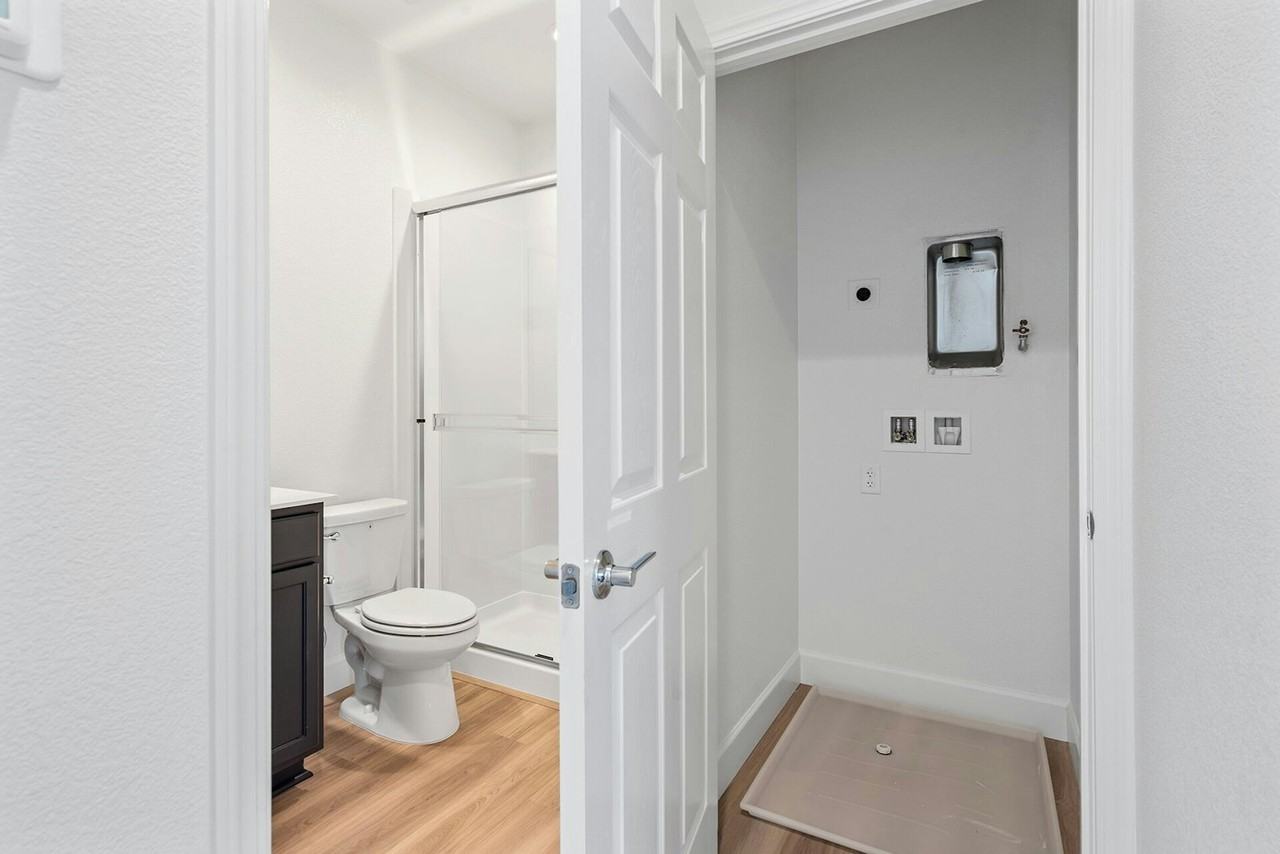 2943 Neil Jerome Drive, Unit 2 - Photo 6 of 7
