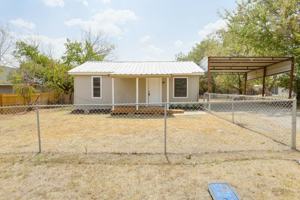 featured image of 221 Porter Dr