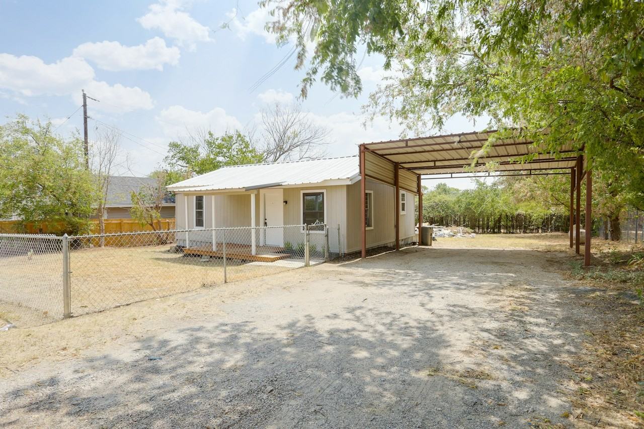 221 Porter Drive - Photo 6 of 19