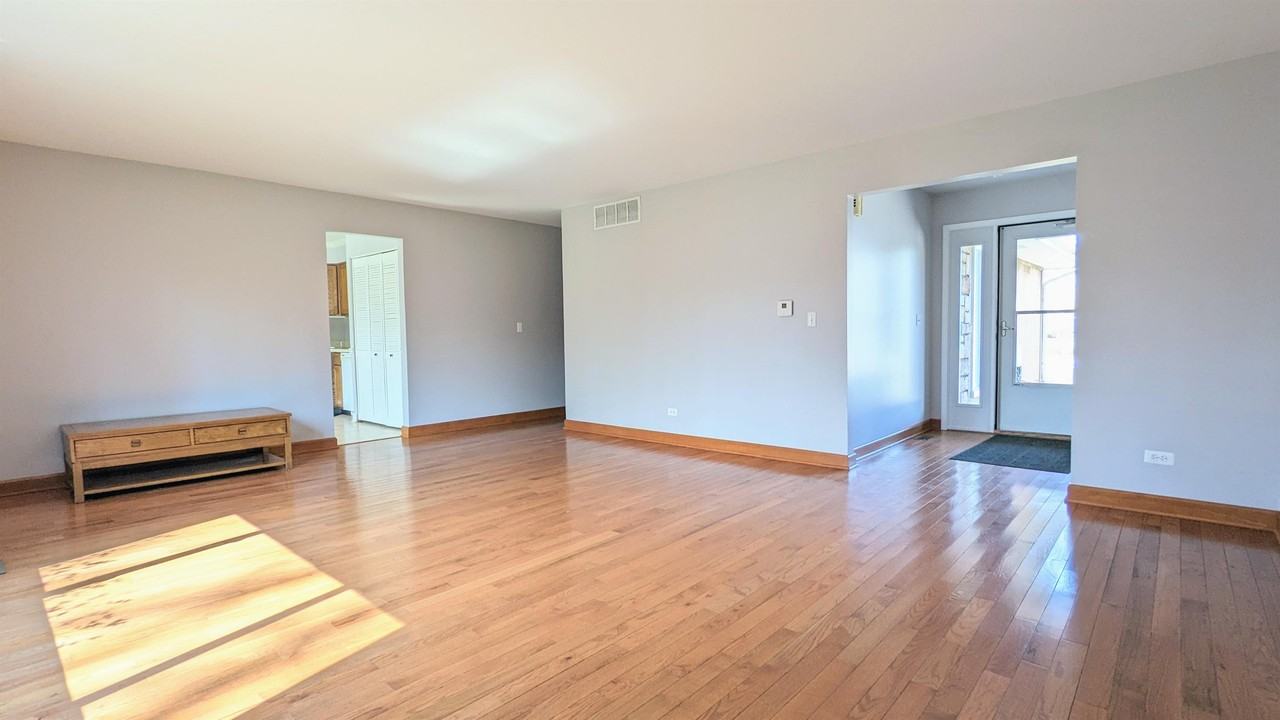 244 Orchard Dr #1 - Photo 3 of 15