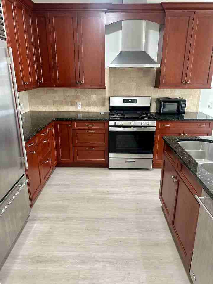 Park Ave #302 - Photo 2 of 8