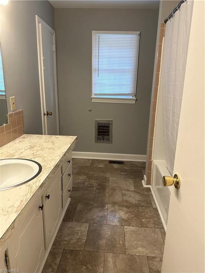 810 Polo Road-4 BR, 2 Bth - Photo 2 of 27