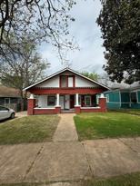 105 E Hull St  