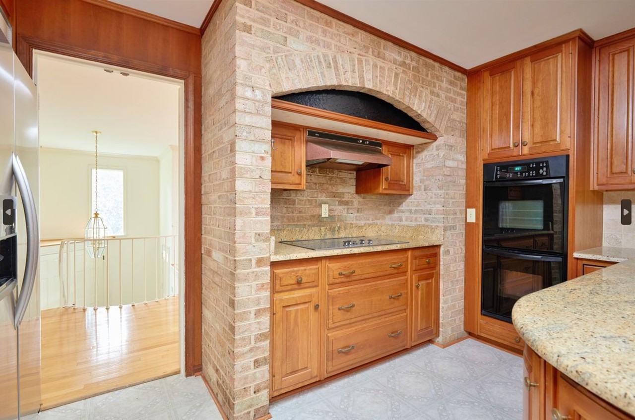 10513 Tyler Ter - Photo 3 of 43