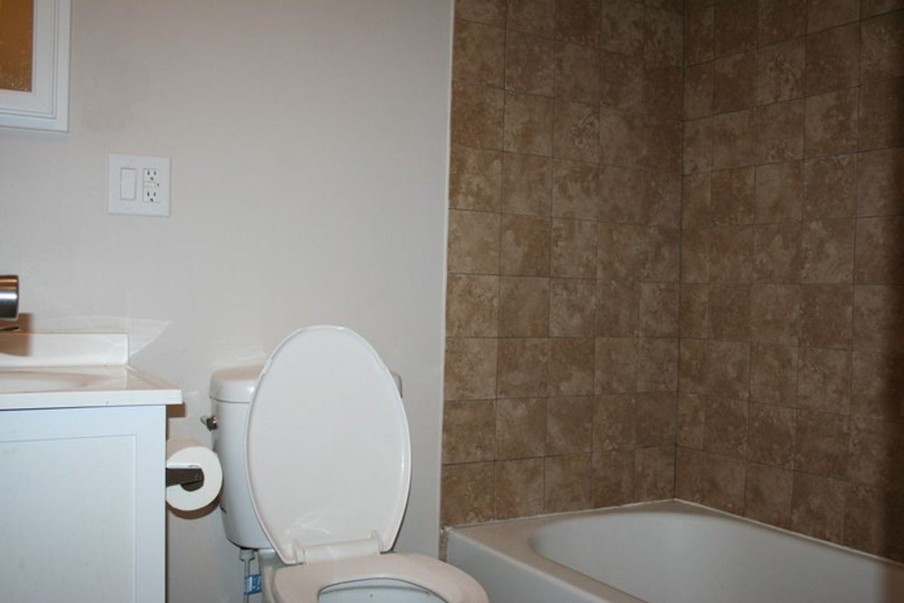 728 N Frances St - Photo 5 of 13