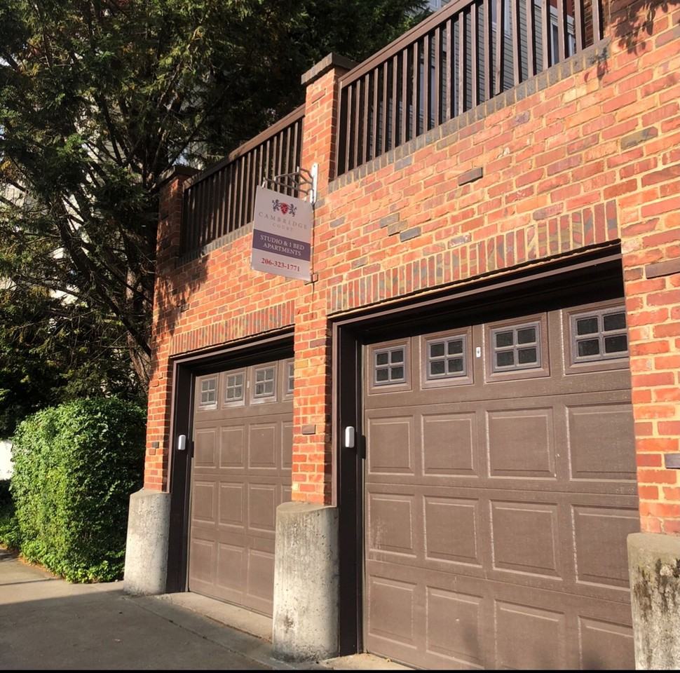 Cambridge Court - Photo 4 of 6