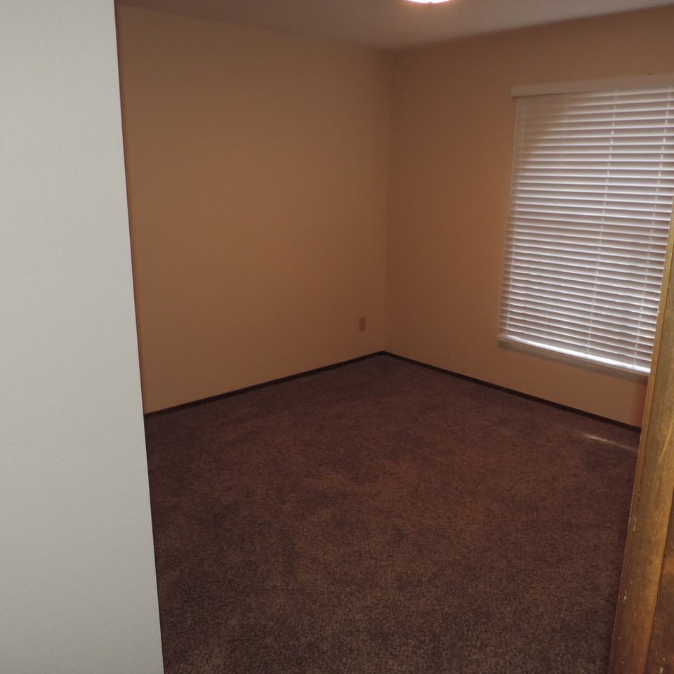 3125 Nichols Dr - Photo 6 of 22