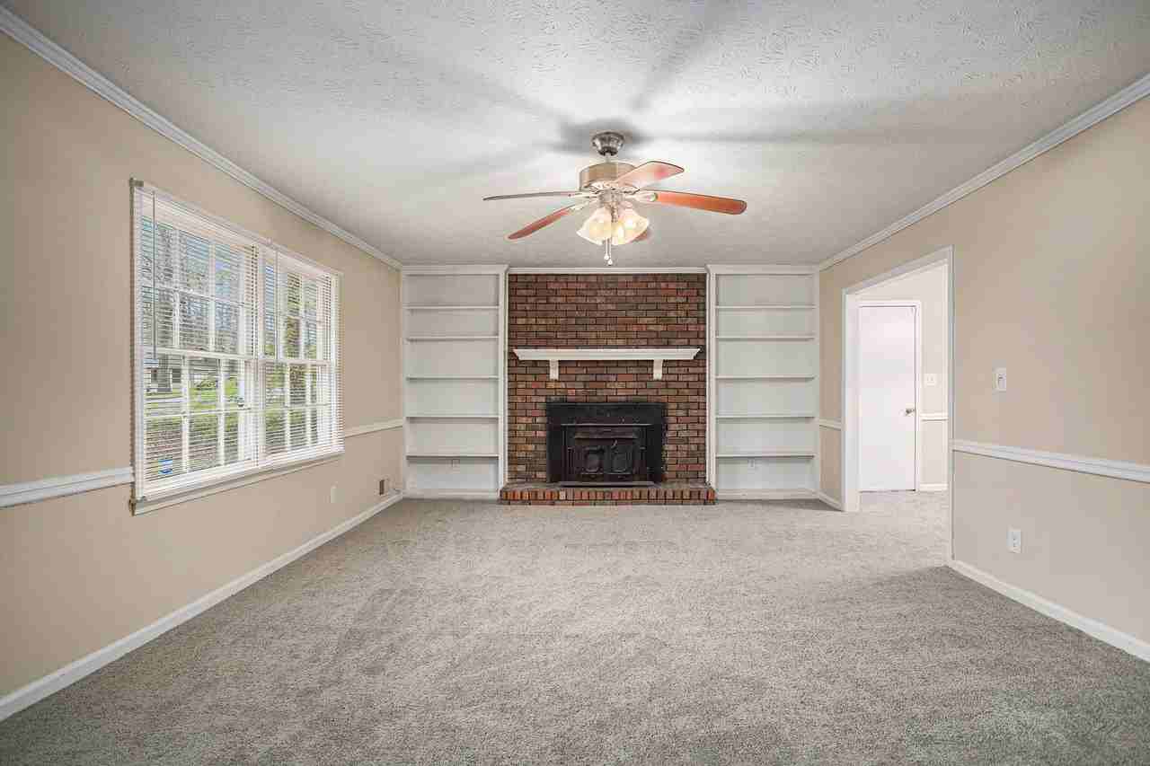 6276 Cathedral Ln - Photo 2 of 17