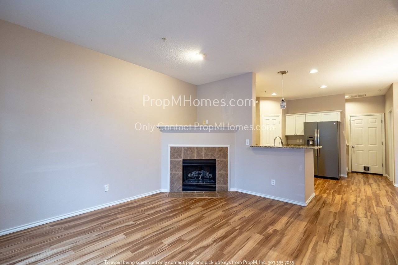 11176 Sw Barber St - Photo 3 of 29