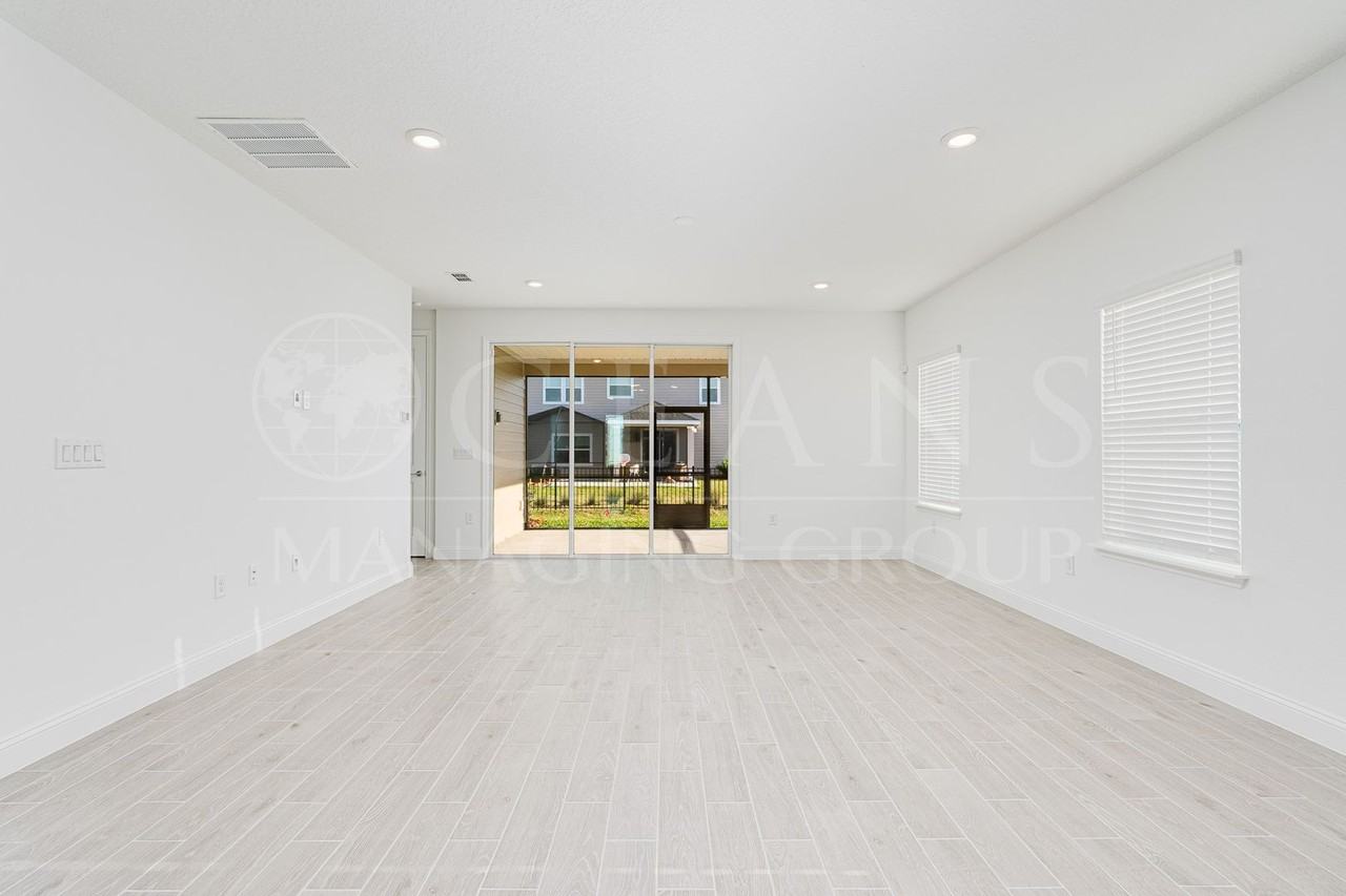 4121 Acoma Dr - Photo 5 of 39