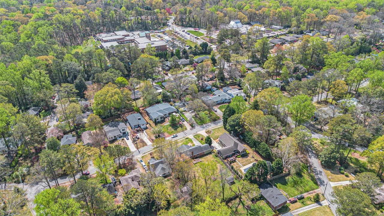 1806 Coventry Rd - Photo 2 of 29