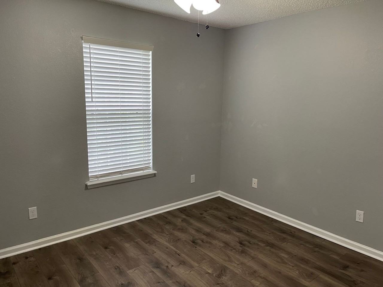 5326 Saint Ives Ln - Photo 3 of 15