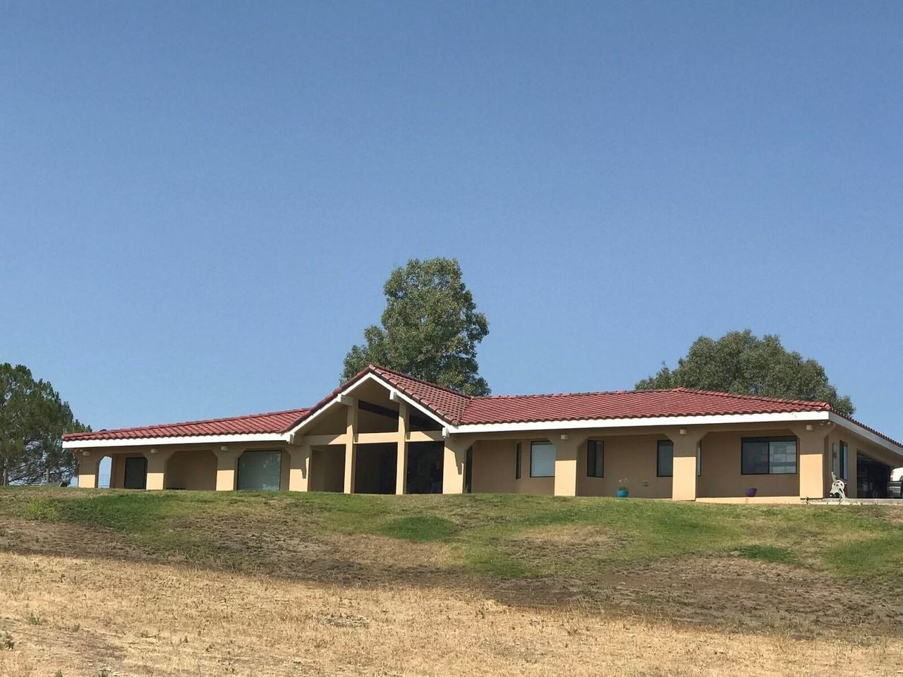 3191 Bluegrass Pl - Photo 2 of 17