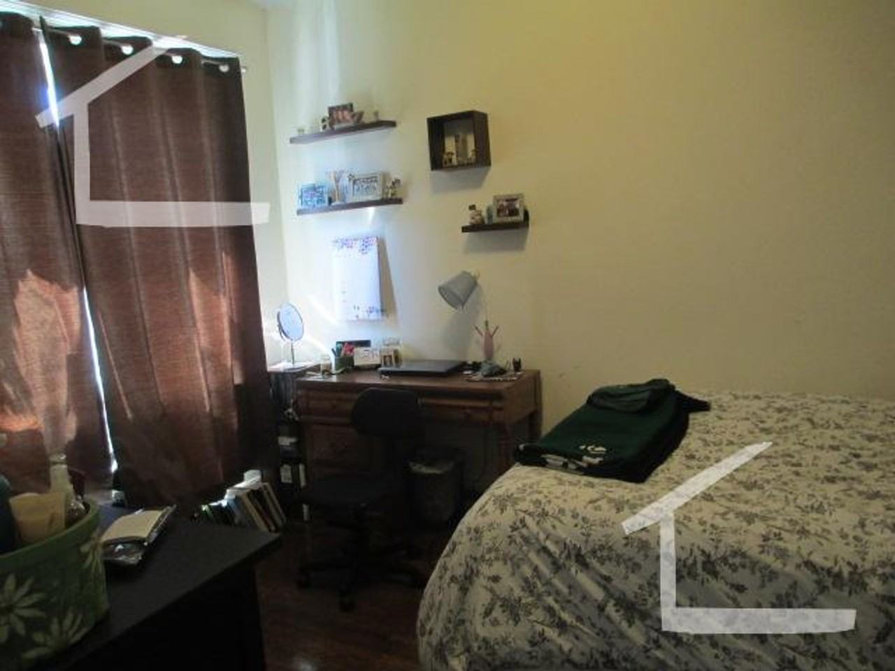 264 Kelton Street - Photo 3 of 12