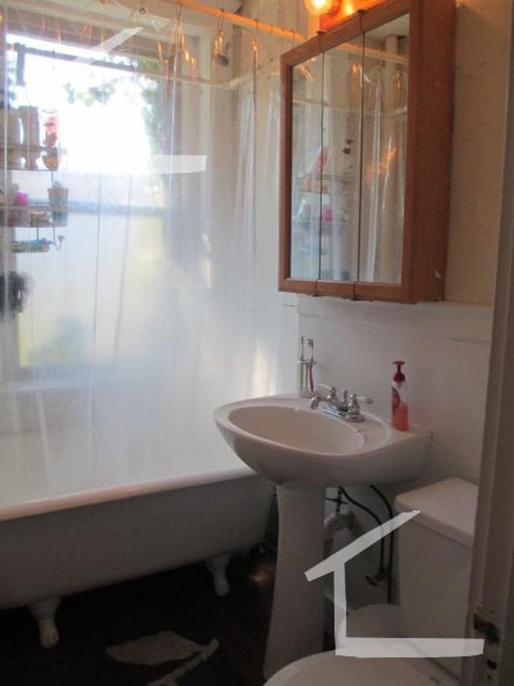 264 Kelton Street - Photo 4 of 12