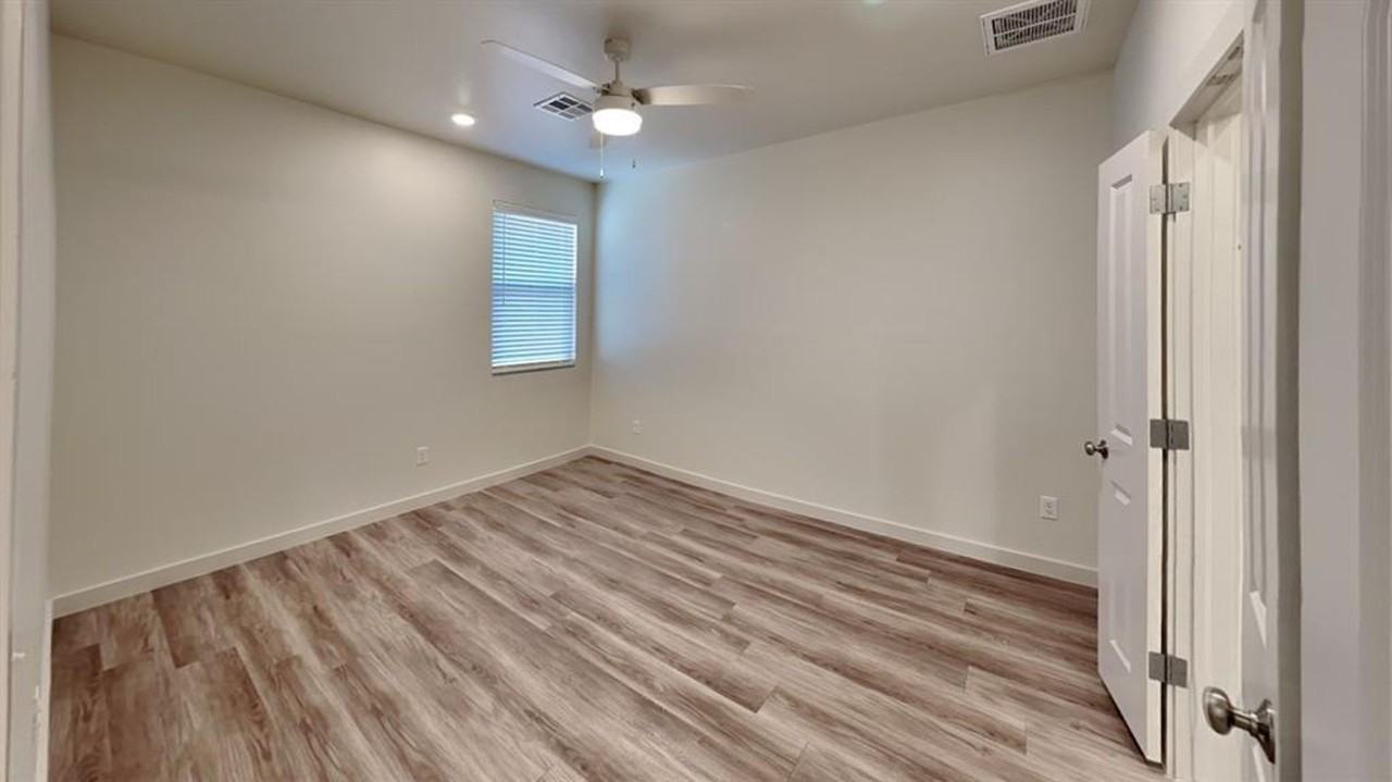 3806 Franks Way - Photo 6 of 21