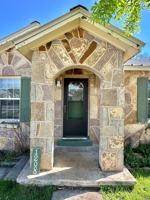 featured image of 1208 Hassell St