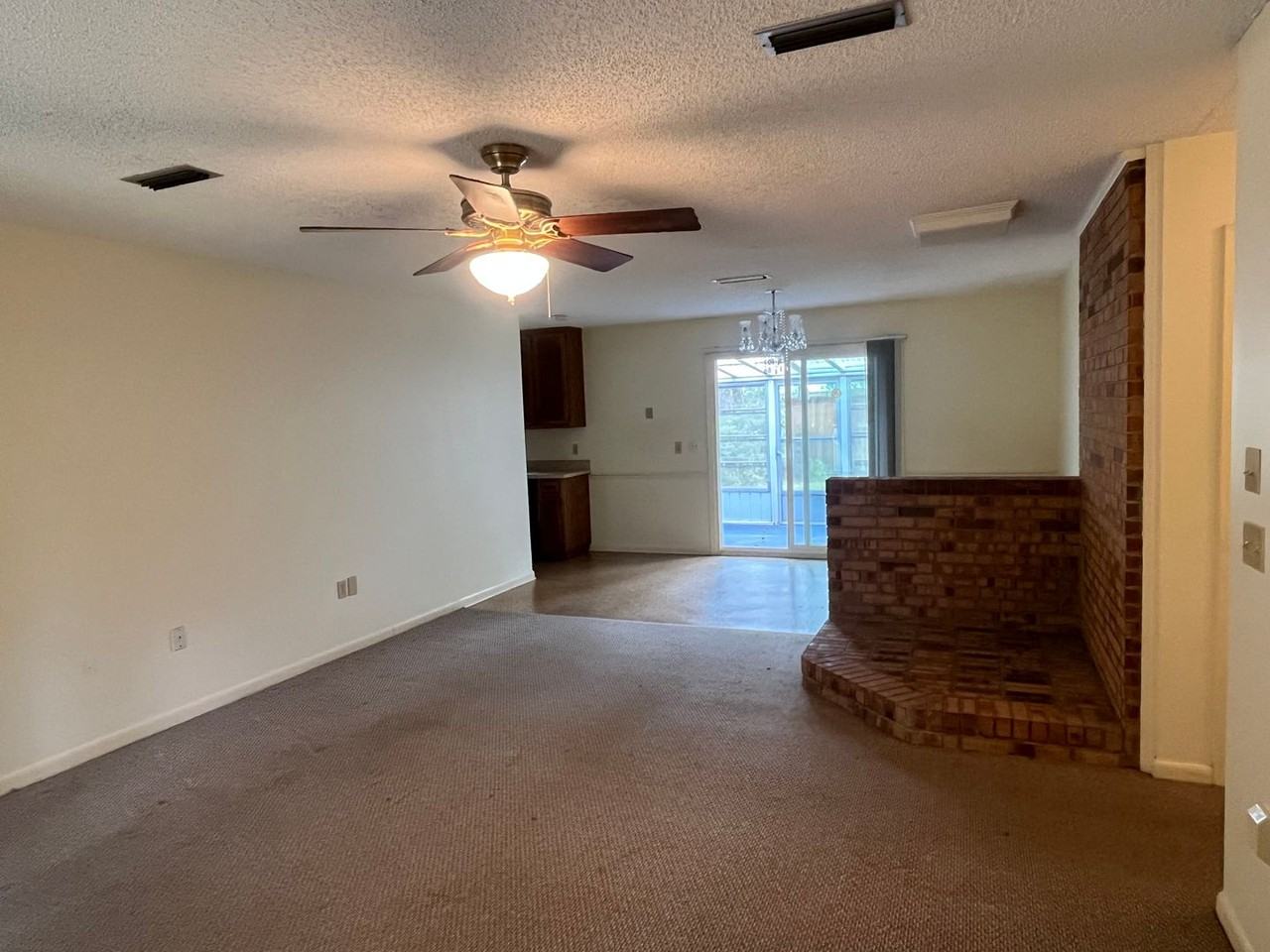 23194 102nd Pl - Photo 3 of 17