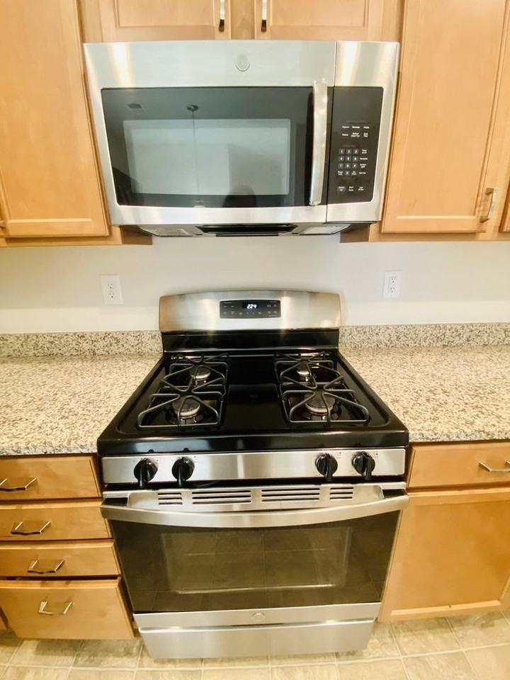 9213 Grand Valley Dr - Photo 6 of 22