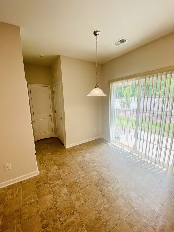 9213 Grand Valley Dr - Photo 7 of 22