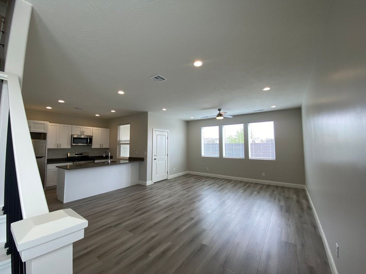 4381 W 1200 S - Photo 3 of 36