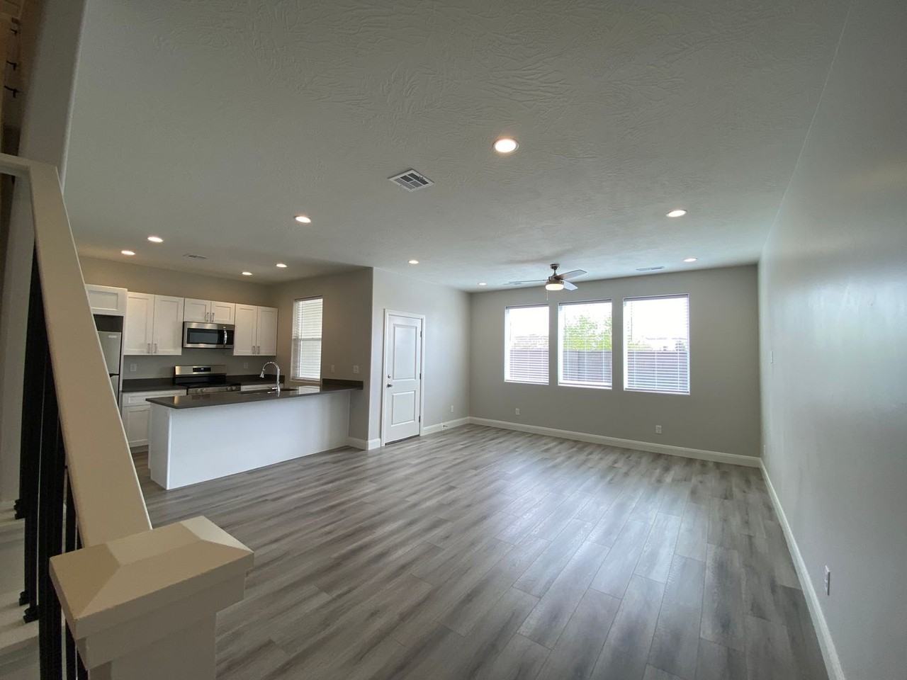 4375 W 1200 S - Photo 3 of 34
