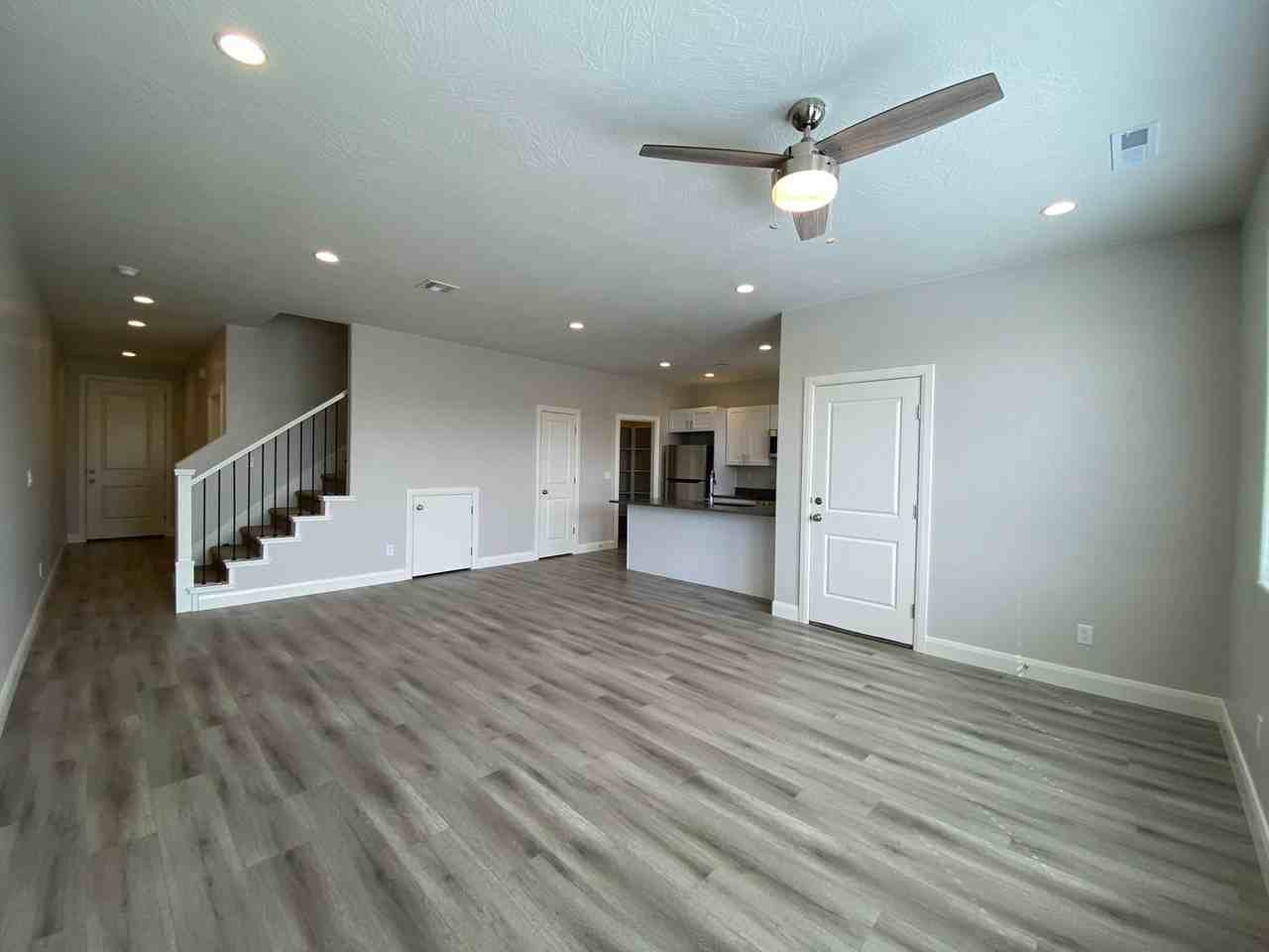 4375 W 1200 S - Photo 4 of 34