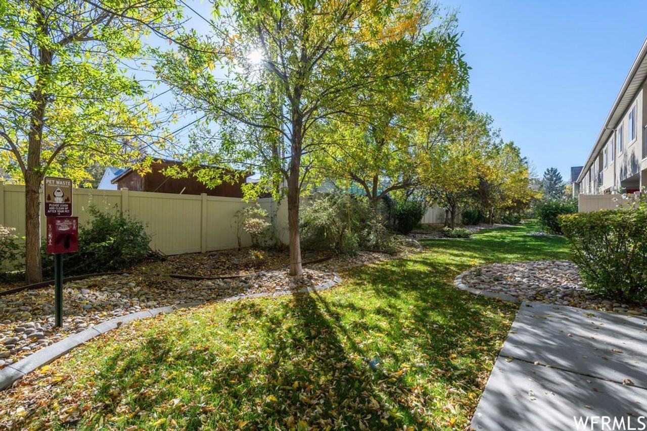 2725 S 700 E - Photo 2 of 17