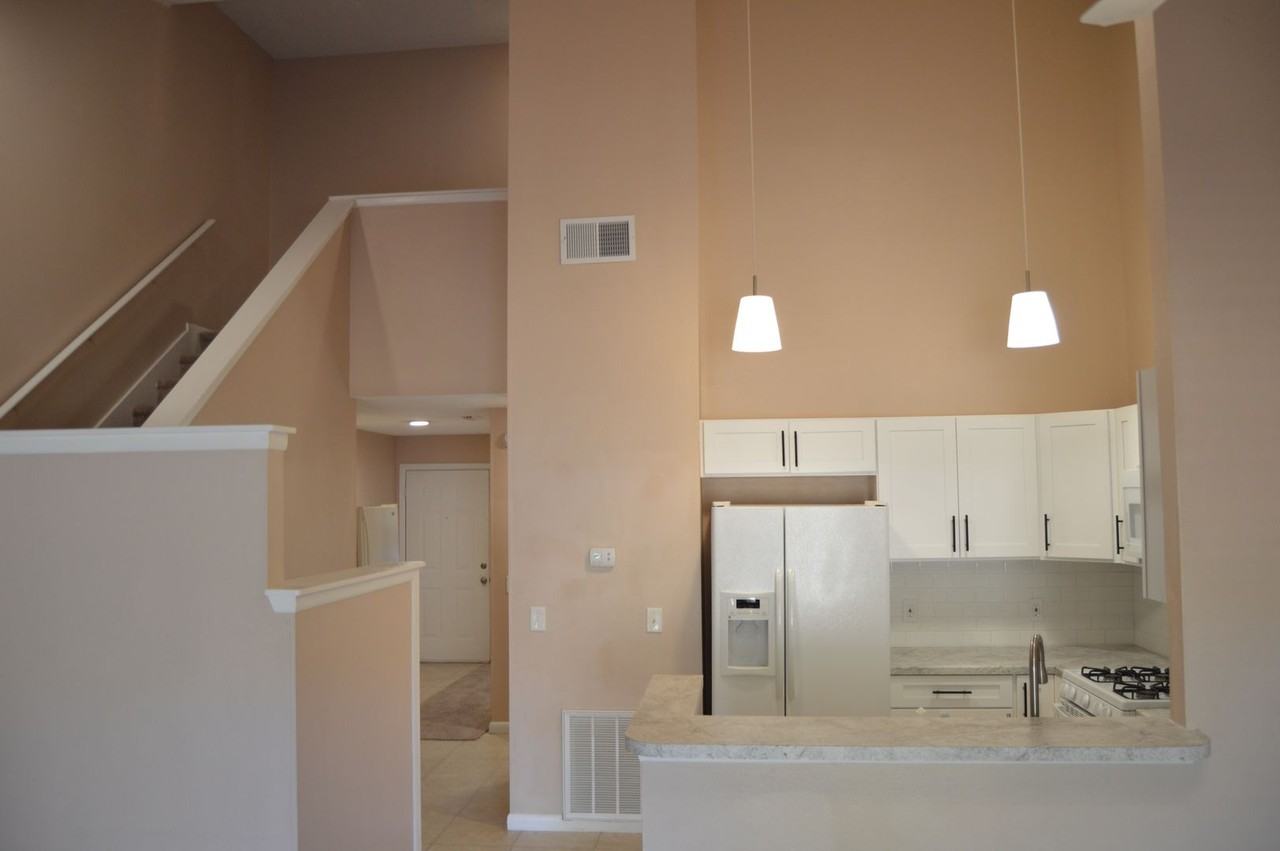1321 Eagle Ln - Photo 6 of 17