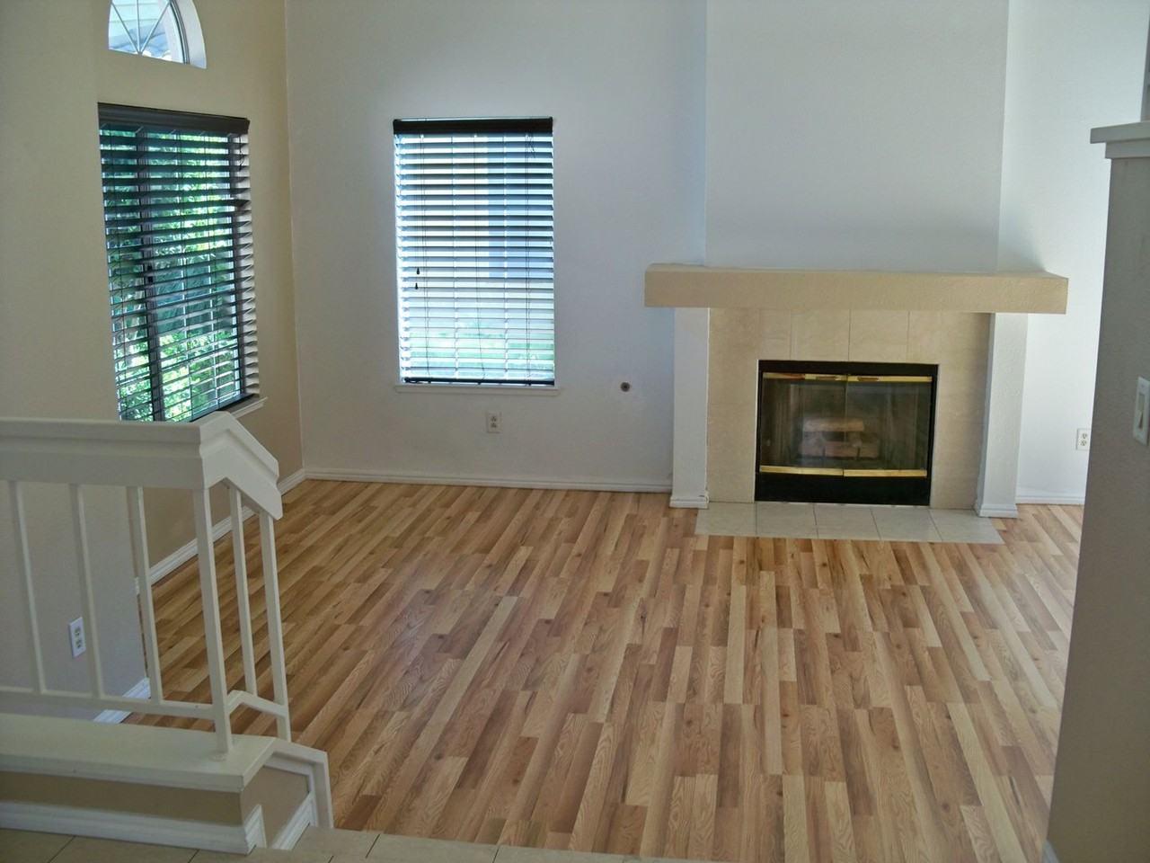 3620 Highmore Ln - Photo 3 of 15