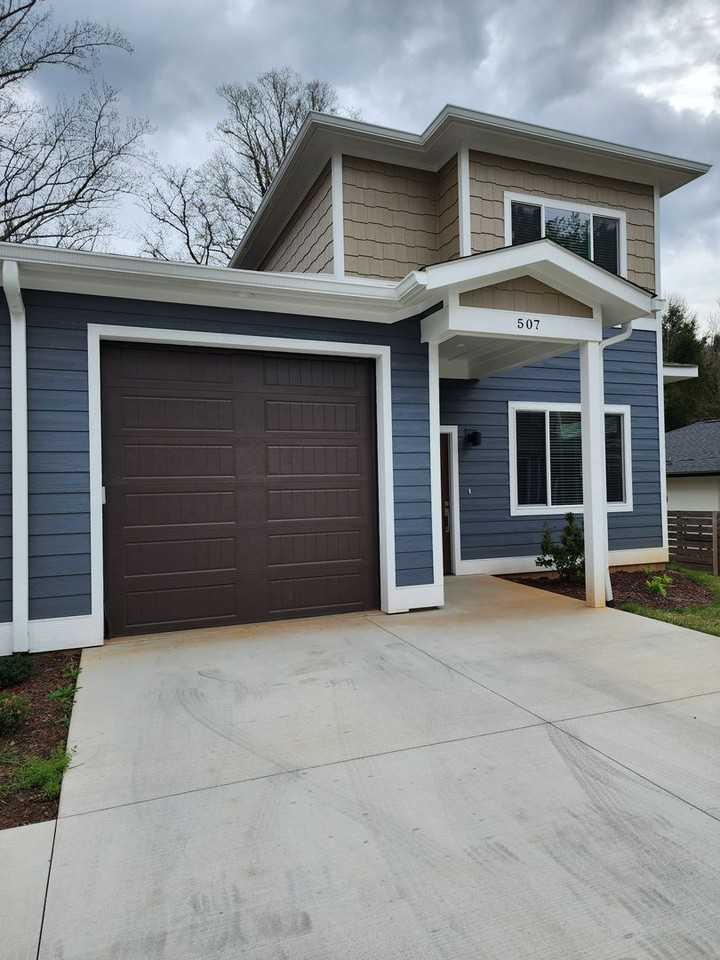 507 Magnolia Creek Ln - Photo 2 of 16