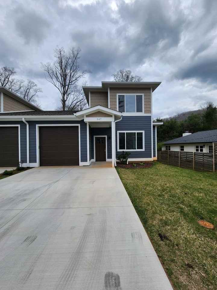 507 Magnolia Creek Ln - Photo 3 of 16