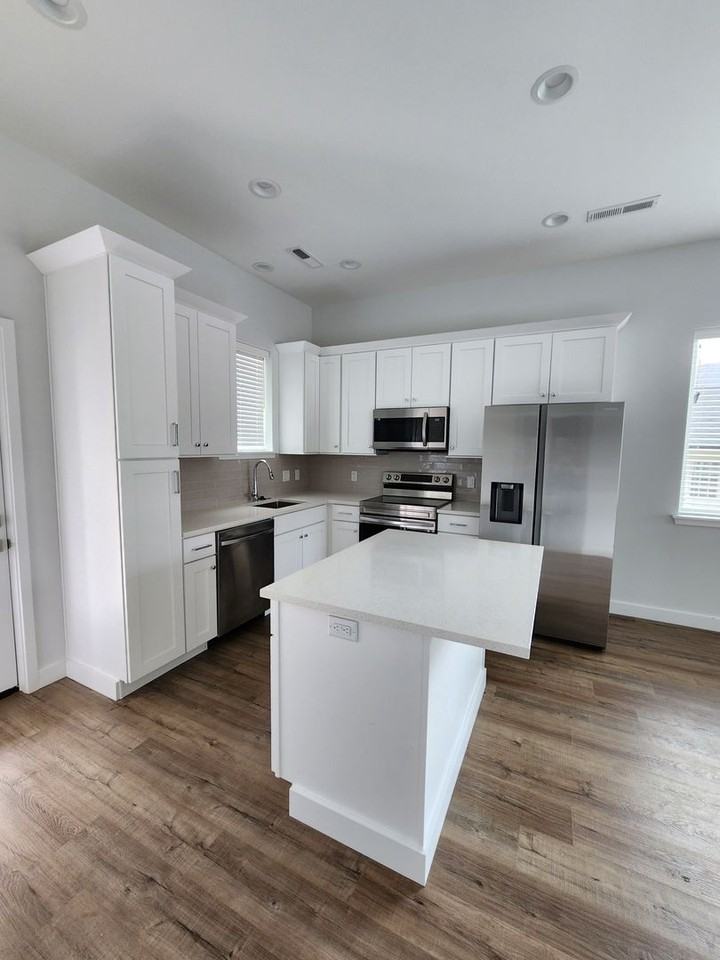 507 Magnolia Creek Ln - Photo 5 of 16