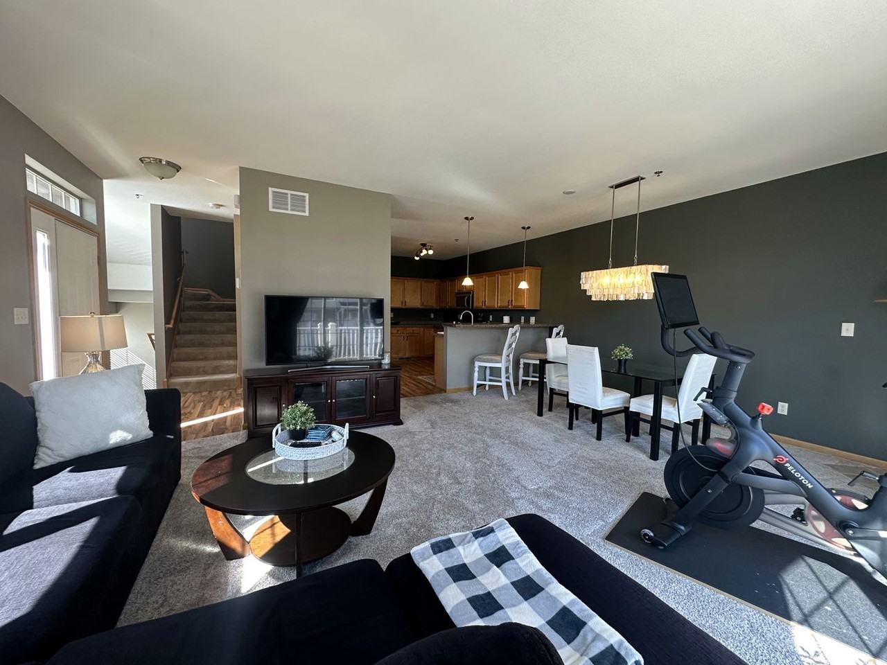 812 Timber Ridge Ct Unit N - Photo 3 of 11