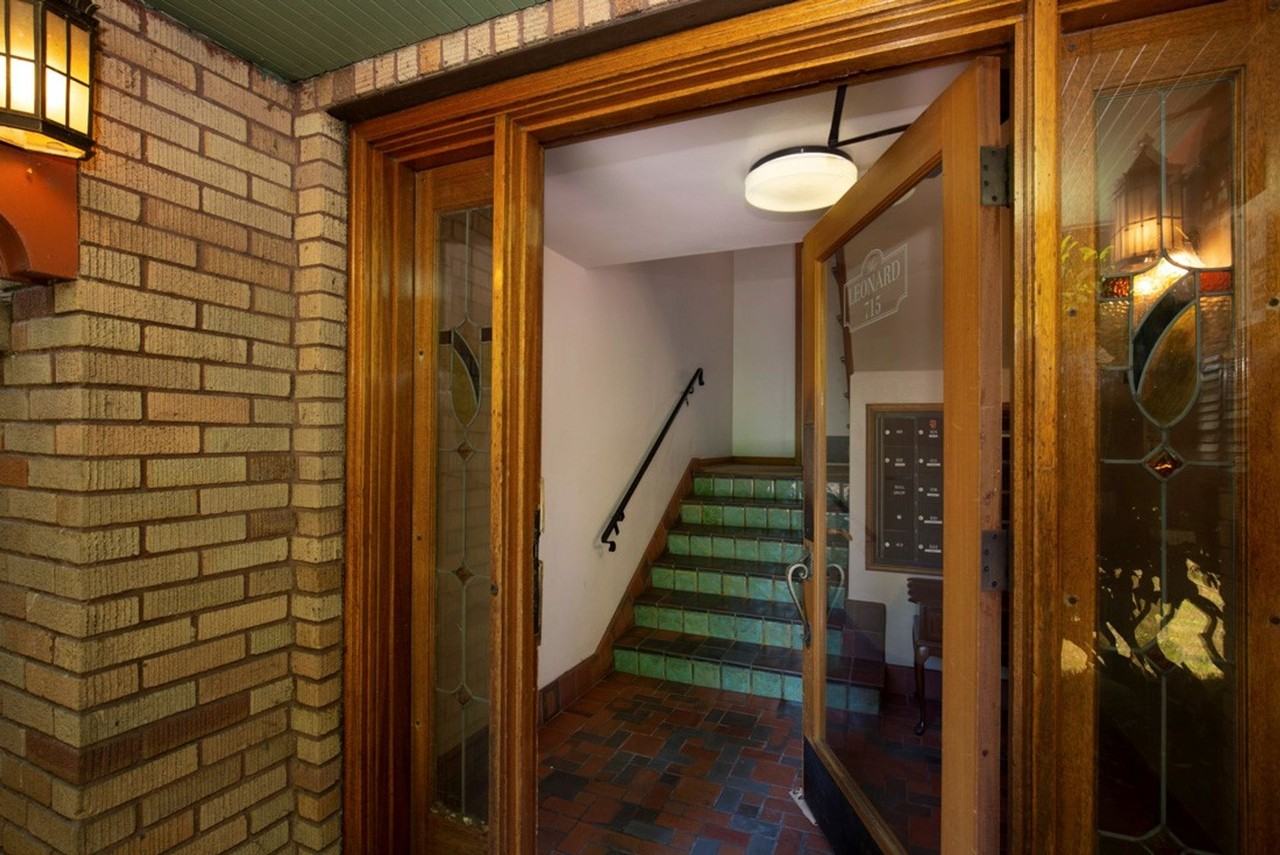 Leonard Apartments - Photo 2 of 4