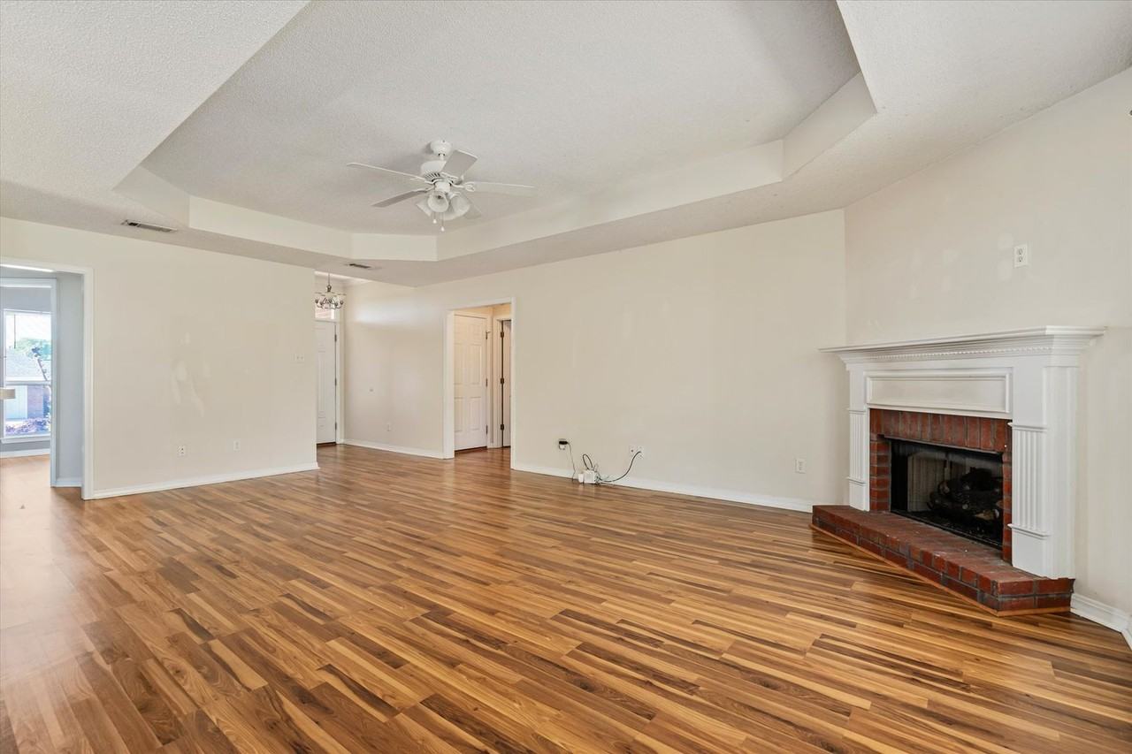 10220 Youngstowne Dr - Photo 2 of 21