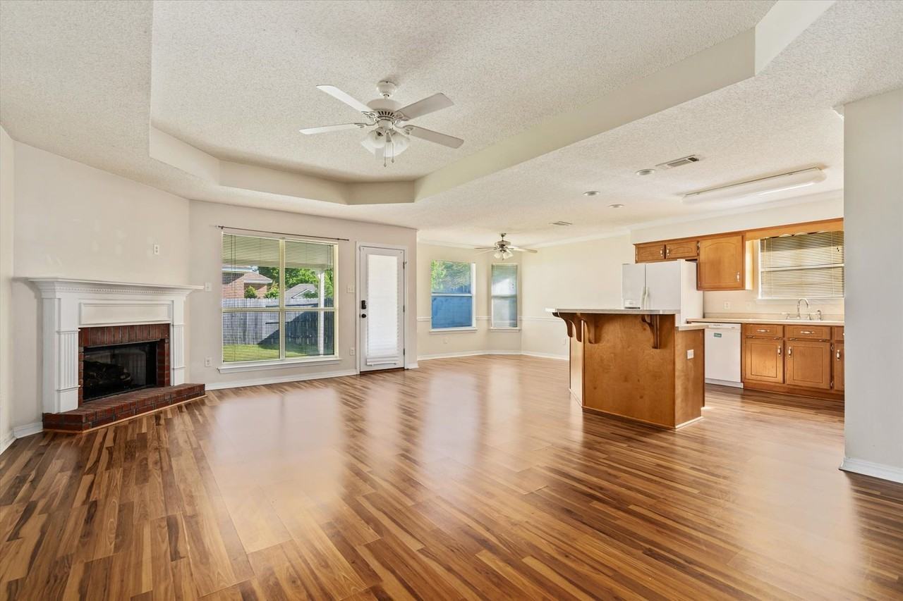 10220 Youngstowne Dr - Photo 3 of 21