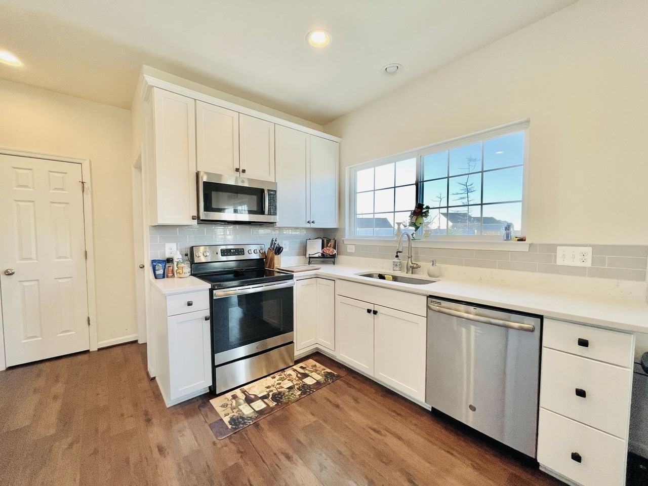 73 Wellspring Dr - Photo 3 of 47