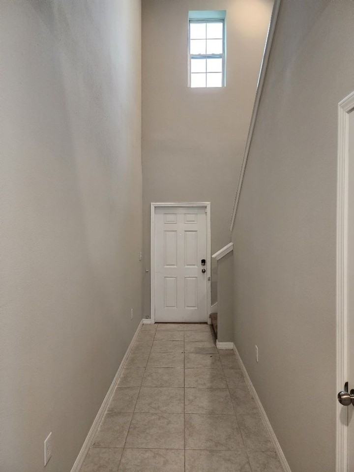 10231 Bright Crystal Ave - Photo 2 of 31