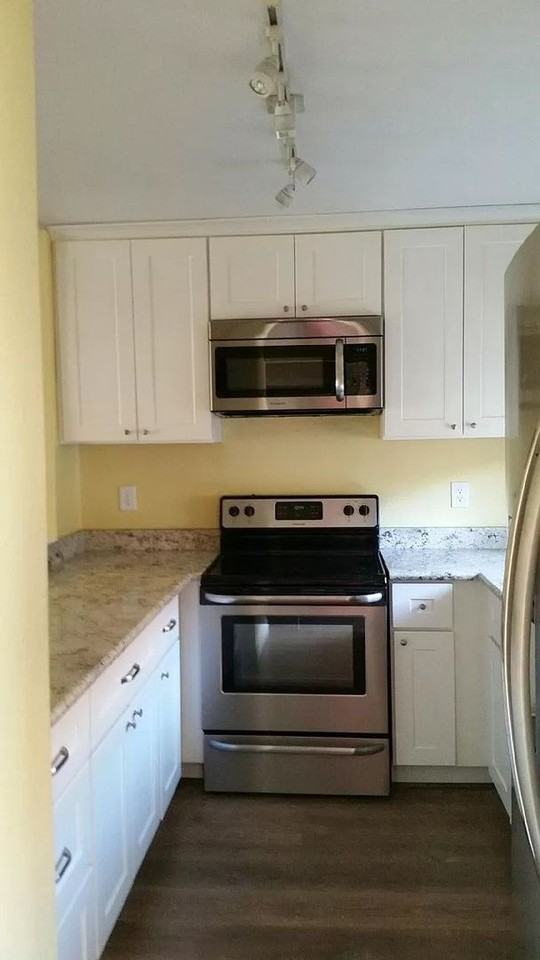 1132 S Villa Way - Photo 3 of 12