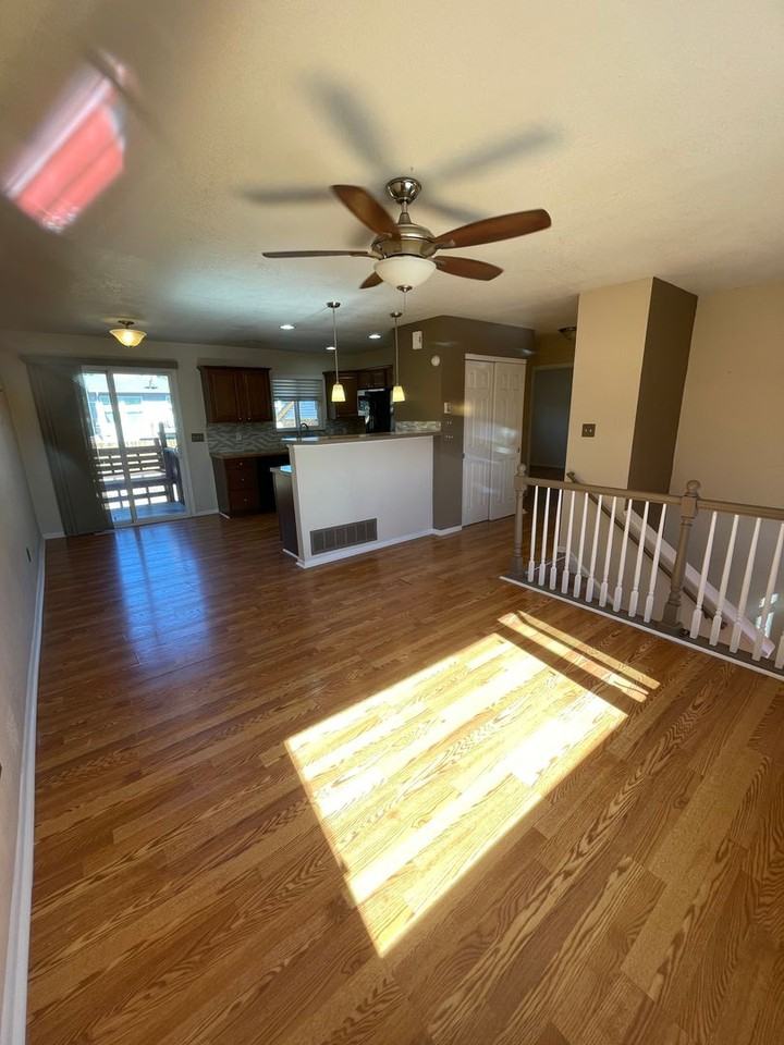 1020 E Prospect Rd - Photo 2 of 25