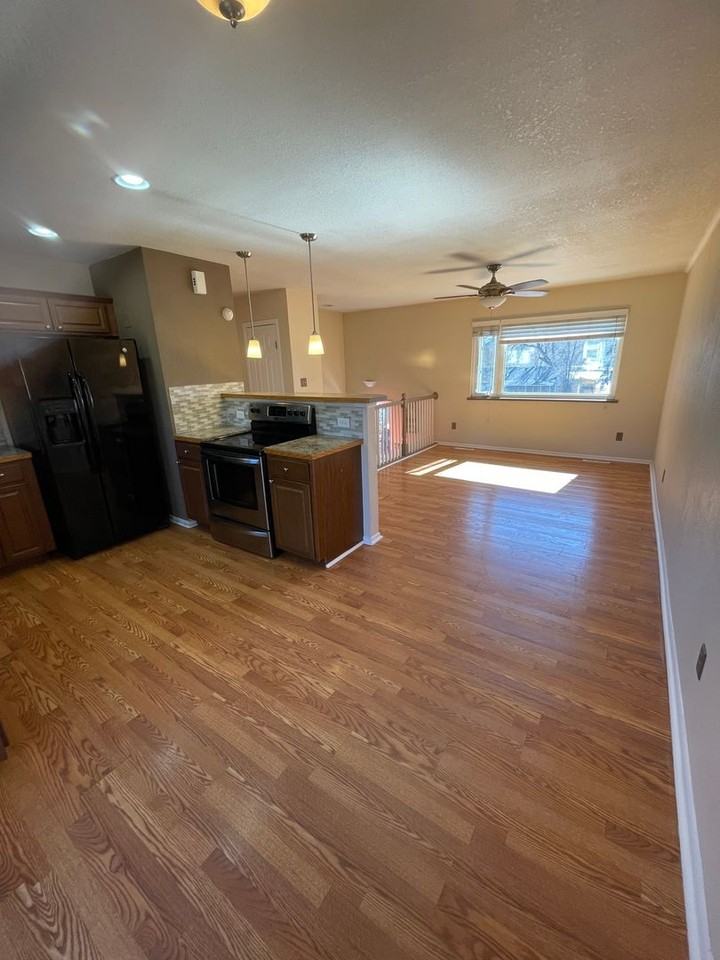 1020 E Prospect Rd - Photo 3 of 25