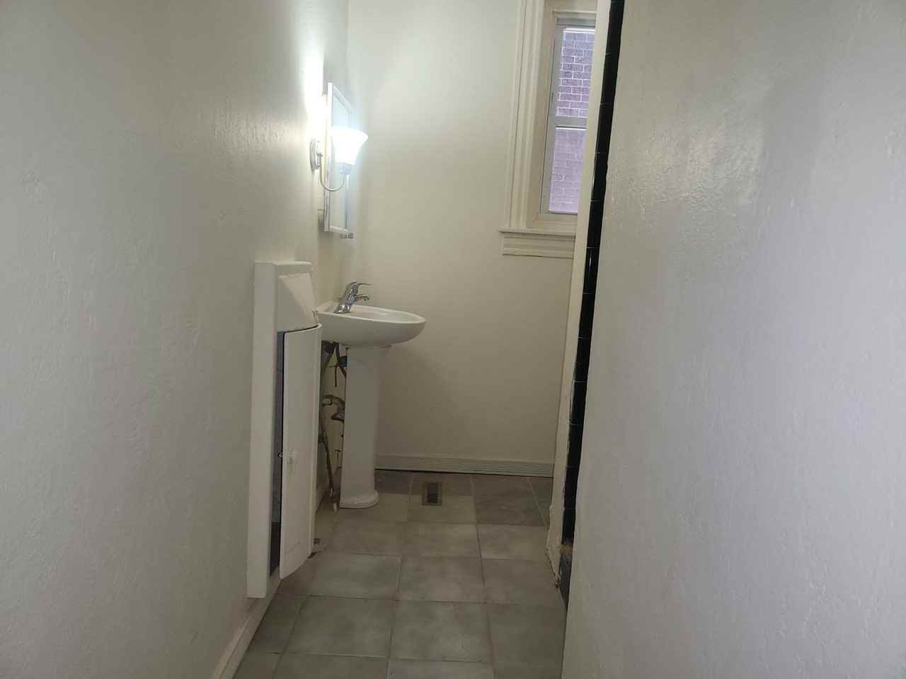1639 West Turner Street - Photo 7 of 22