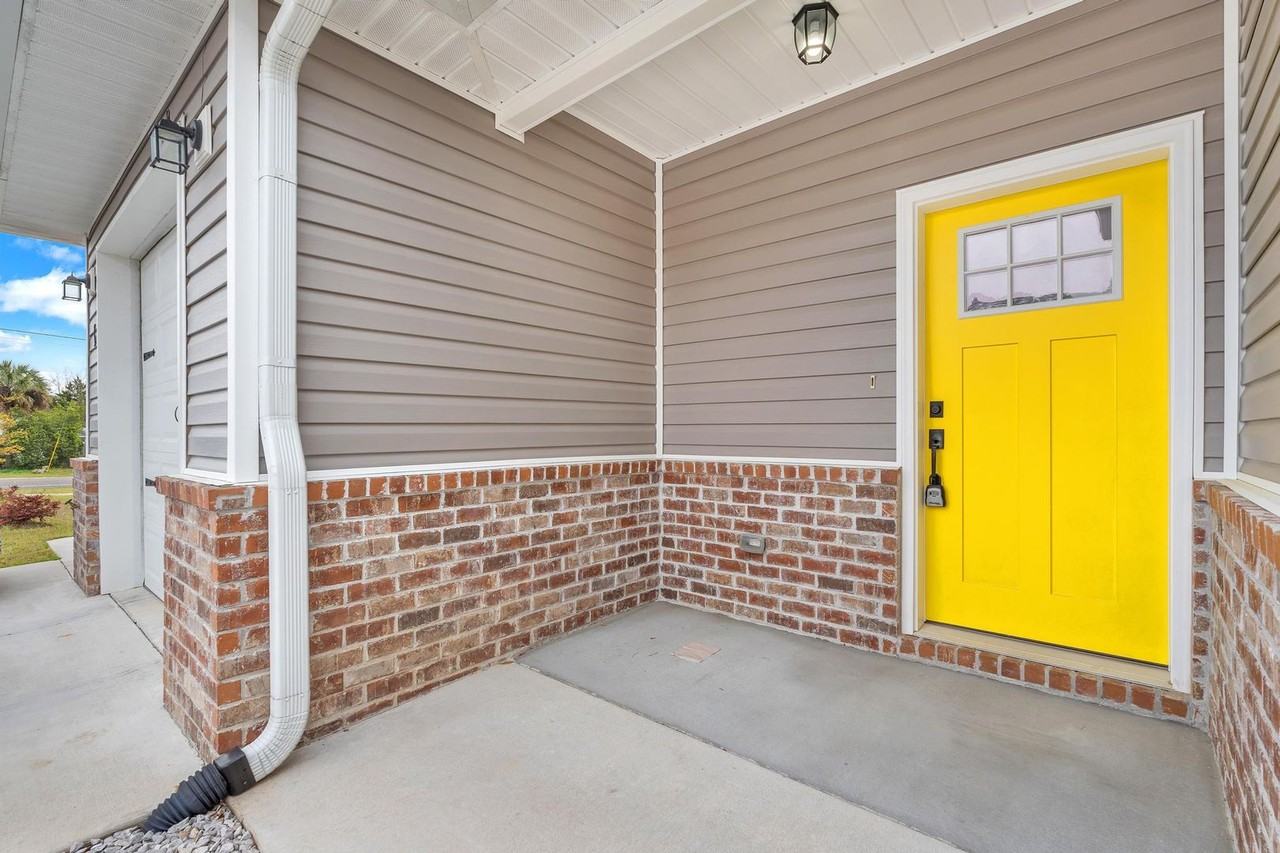 2 Praiseworthy Dr - Photo 2 of 36