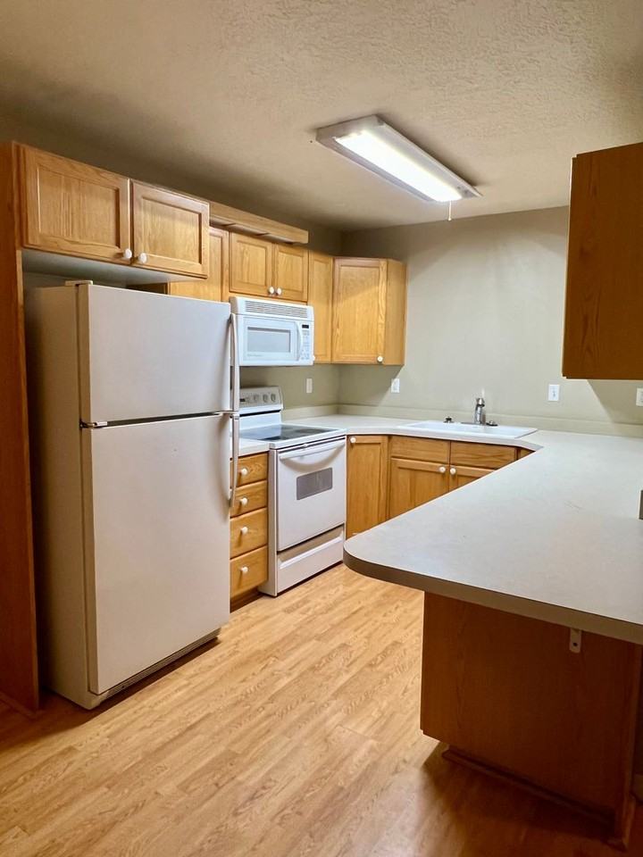 1450 N 1300 W - Photo 3 of 13