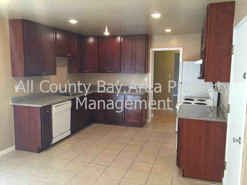 3312 Morningside Dr - Photo 3 of 4