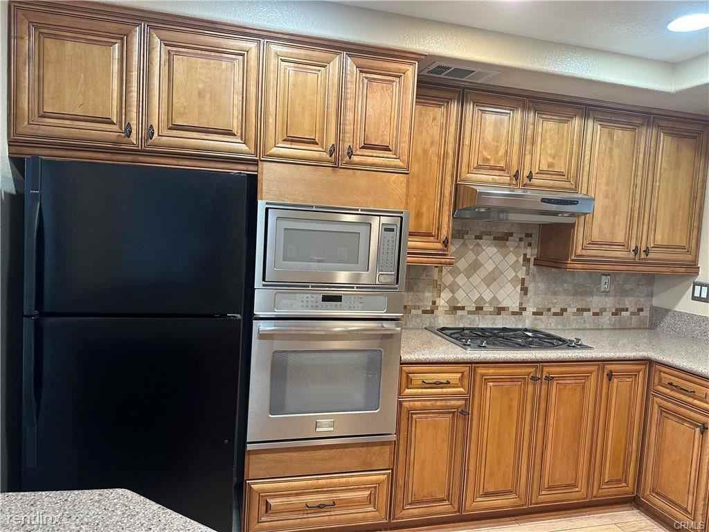 29472 Elba Dr - Photo 3 of 10