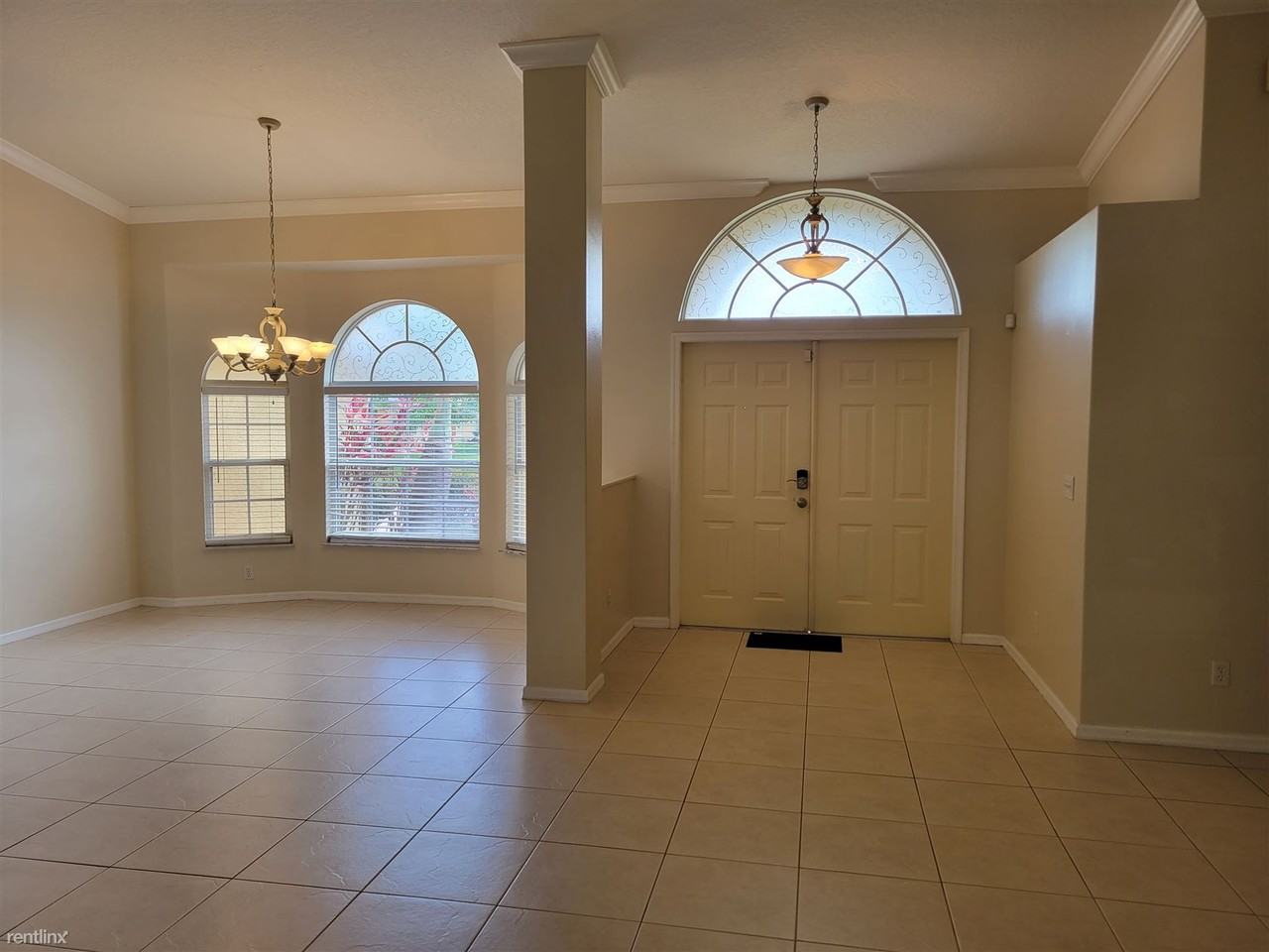 2466 Sw Lafayette St - Photo 2 of 9