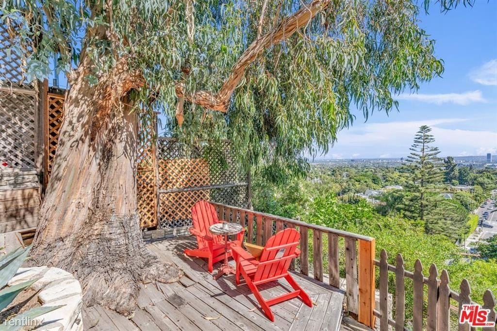 1750 N Fairfax Ave, Los Angeles, CA 90046 Bedroom House for