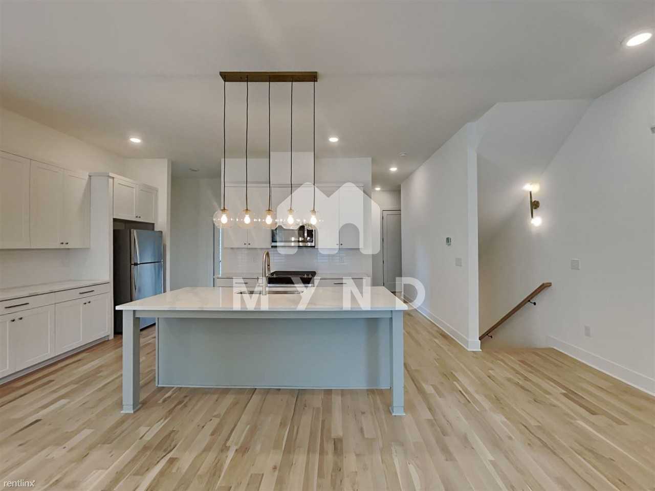 1541 Millwood Pl Se - Photo 2 of 27